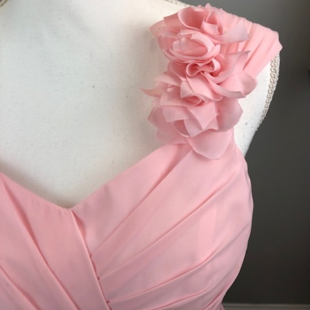 💥Host Pick💥Bridesmaid Dress With Cascading Ruffles .Sz 6 - Picture 8 of 15